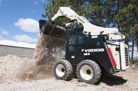 terex skid steer hydraulic oil|who makes terex skid steer.